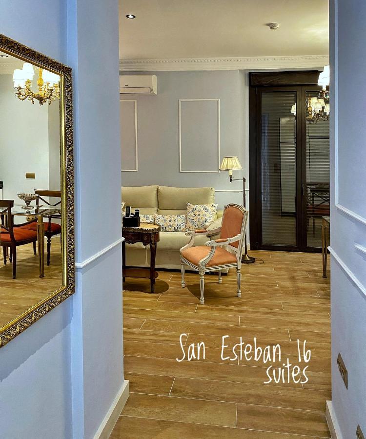 Suites San Esteban 16 Real Севиля Екстериор снимка